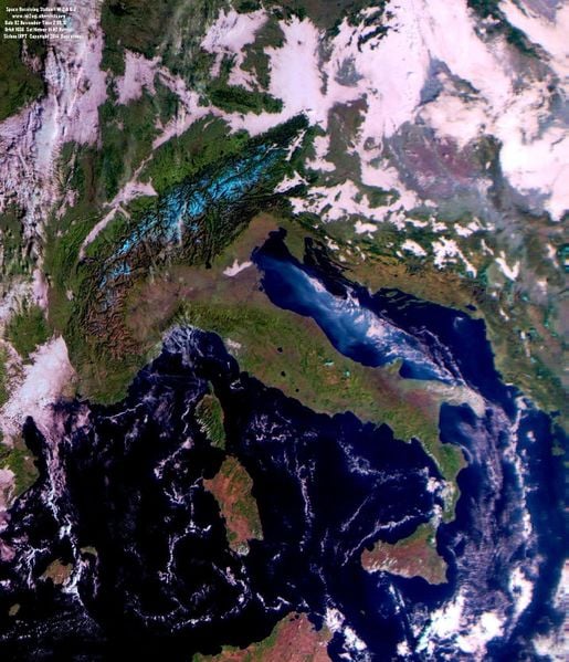 File:Meteor M-N2 02 November 2014 Orb 1656 Z09 18 particolare jpeg 123-rectified.jpg