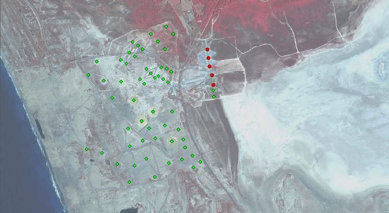 File:PLUTO Antenna array.jpg